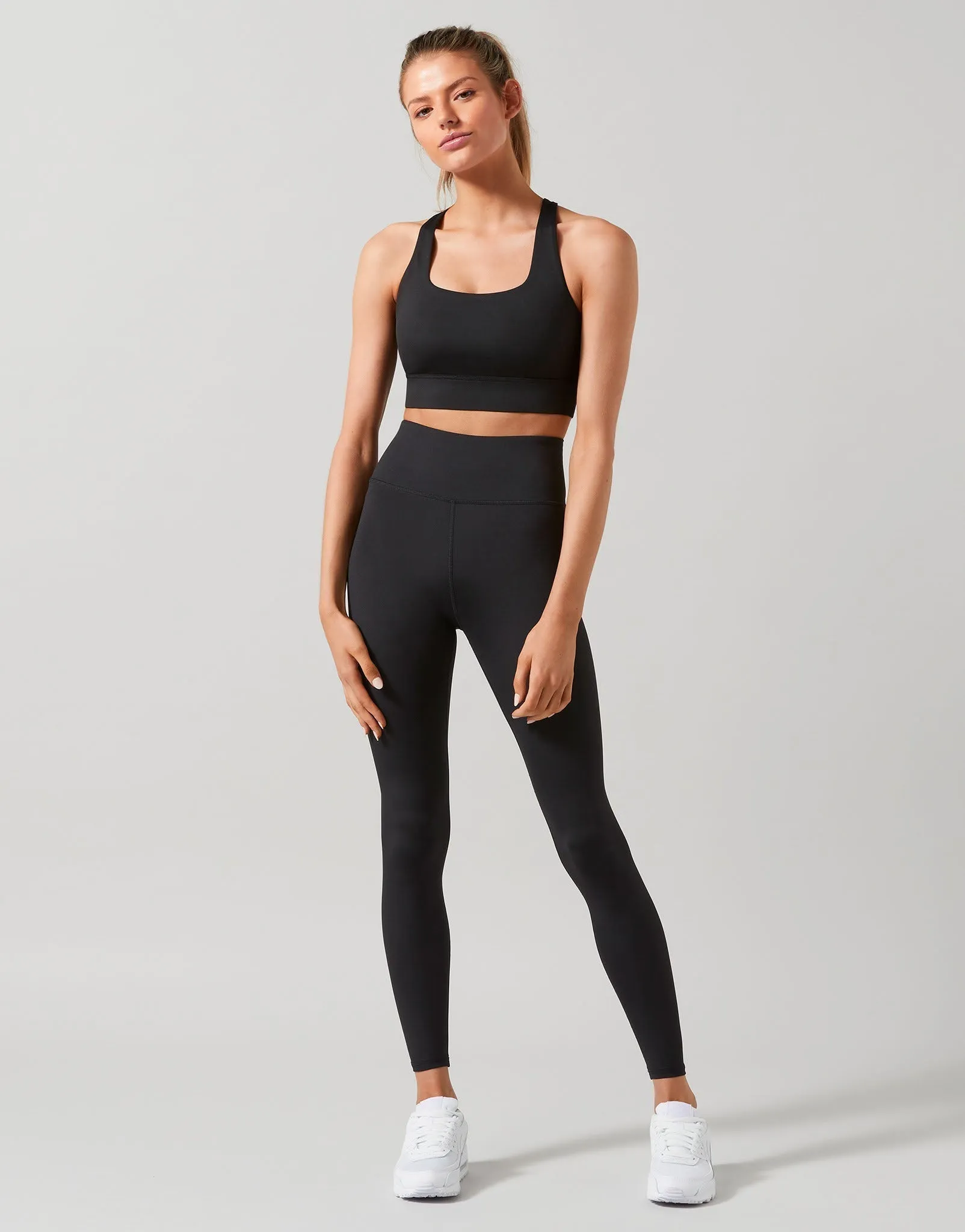 ASTRID Ultra-Core Sports Bra - Black