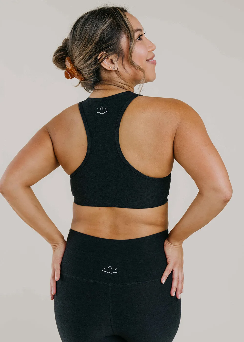 Beyond Yoga Lift Your Spirits Bra - Darkest Night