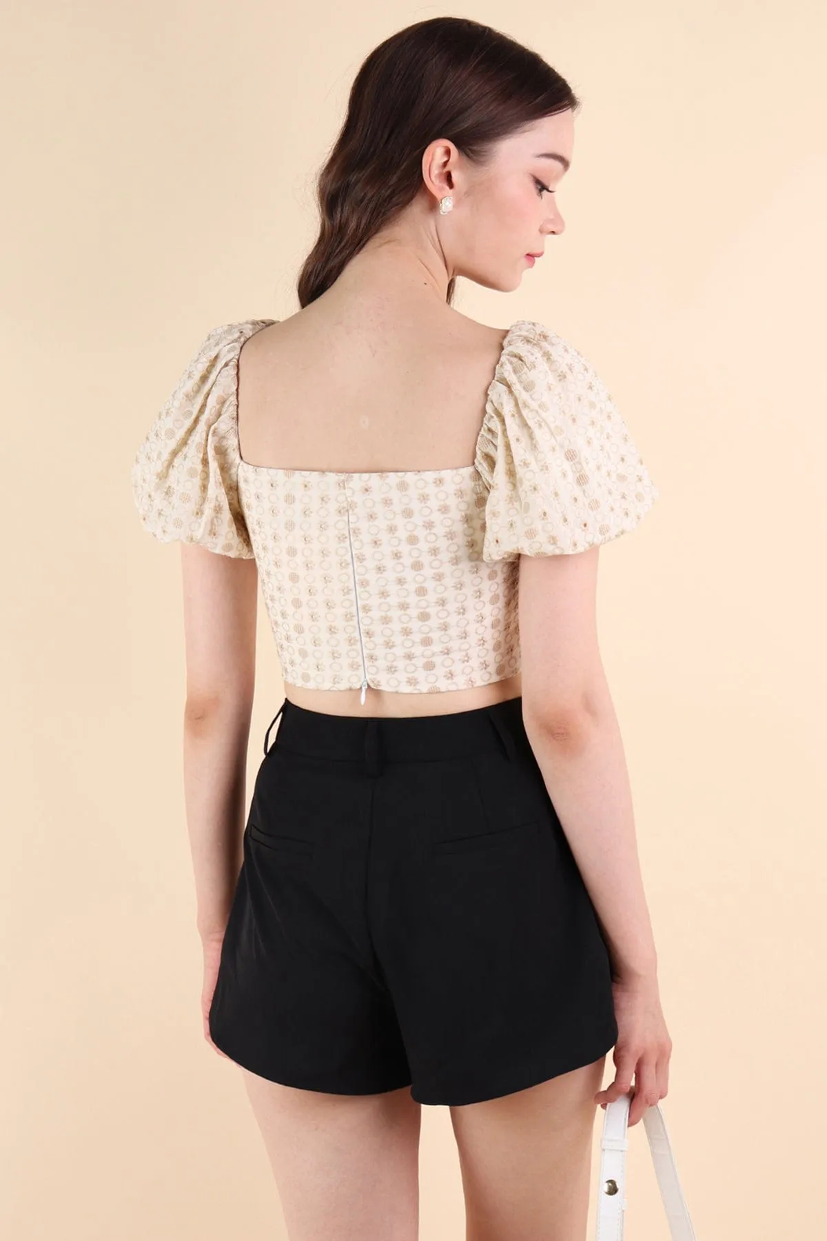 ELIA EYELET PUFF SLEEVE TOP IN OAT