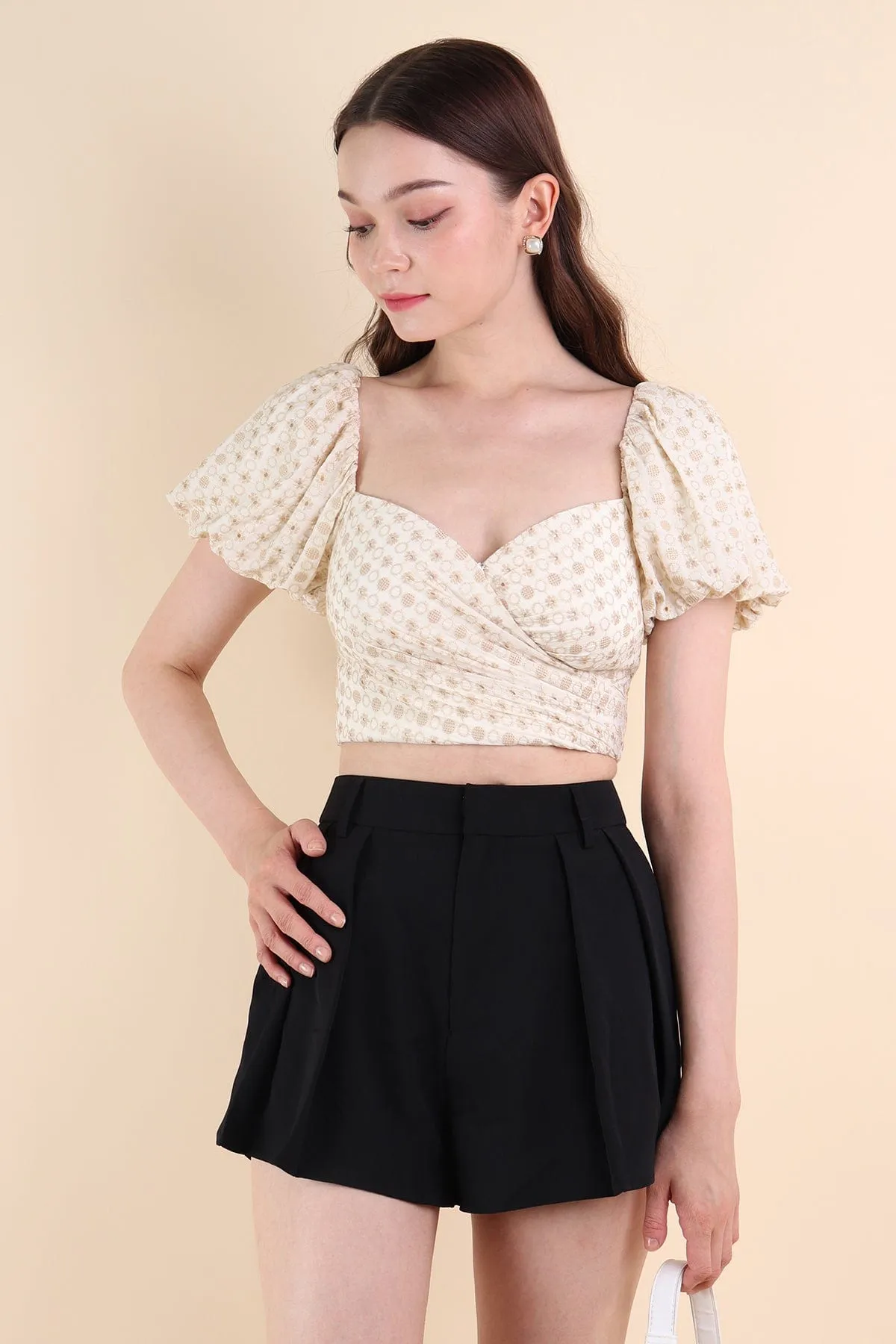 ELIA EYELET PUFF SLEEVE TOP IN OAT