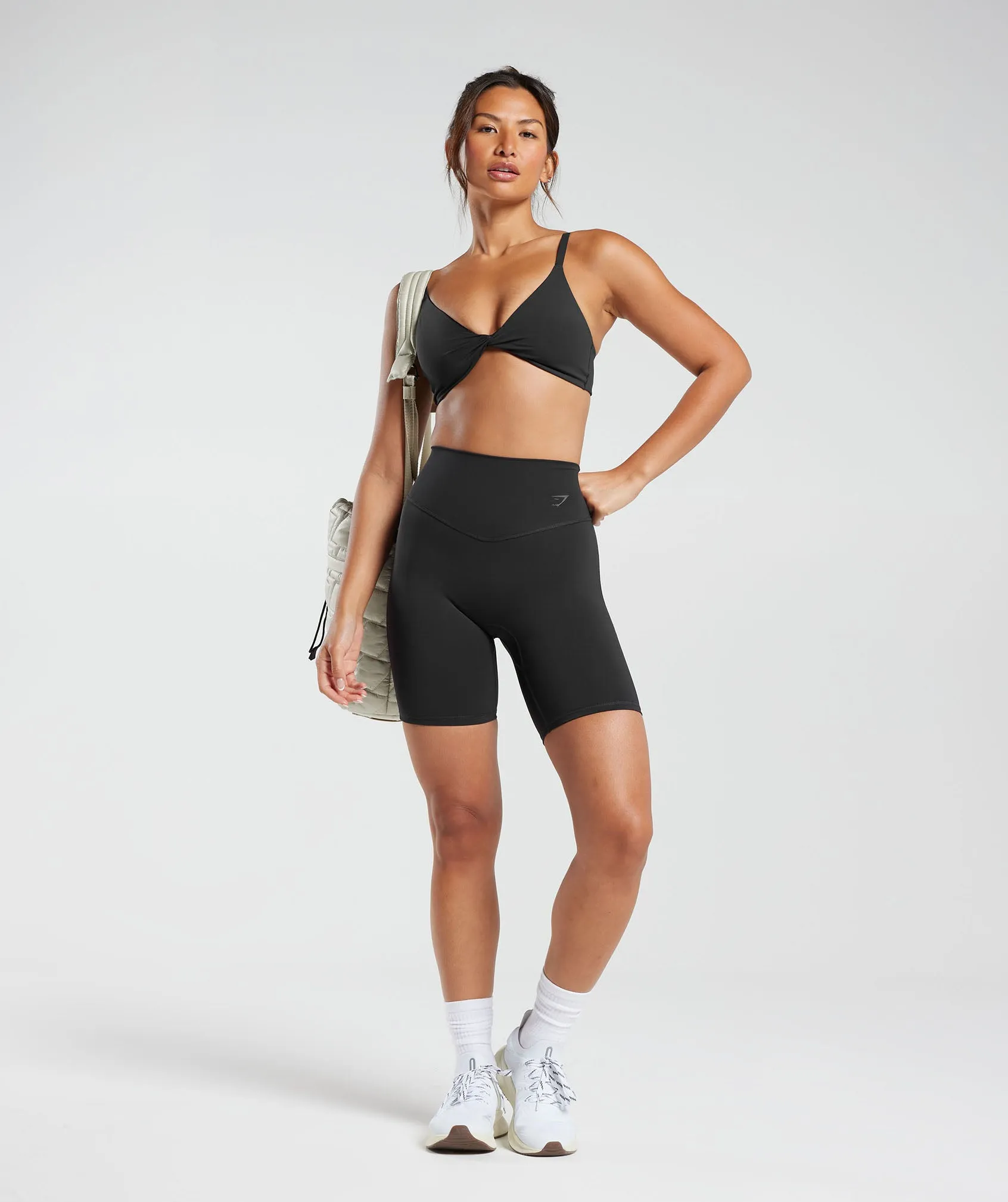 Gymshark Elevate Twist Front Bralette - Black