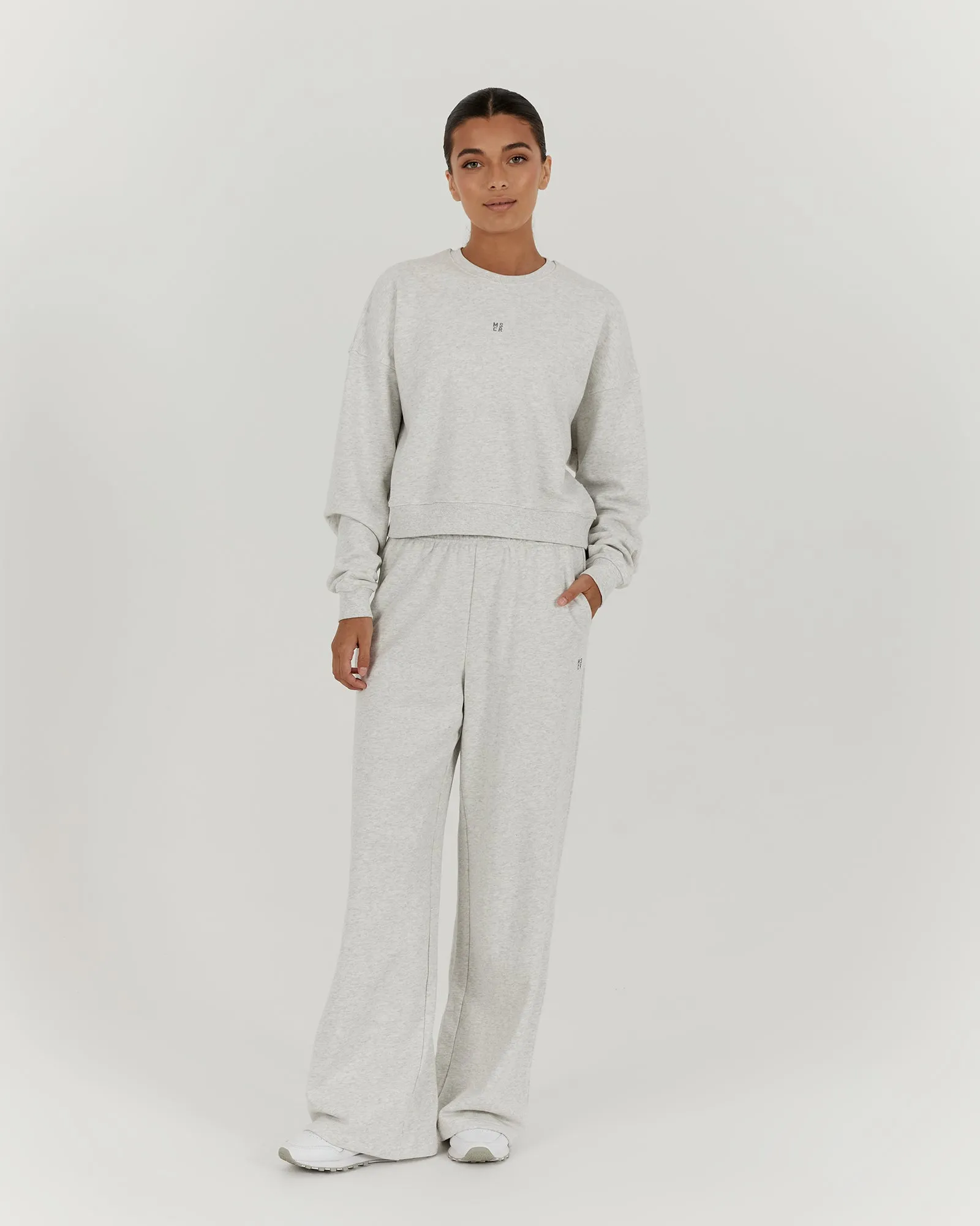 LEISURE CREW JUMPER - ICE GREY